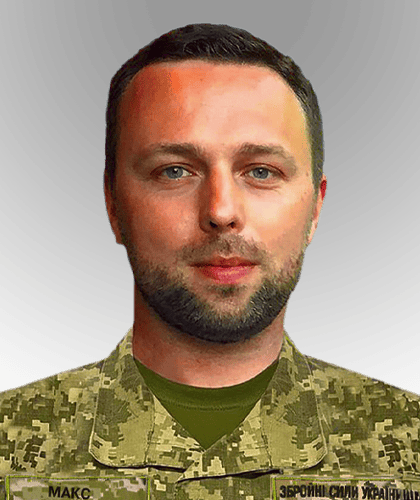 Максим Чомоляк